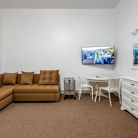 Designer Apartment! The Center! Валова 29 Lviv Luaran gambar